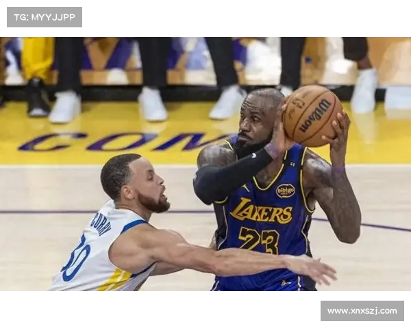 全明星赛后，NBA季后赛激战正酣，湖人勇士争锋，詹姆斯与库里谁能笑到最后